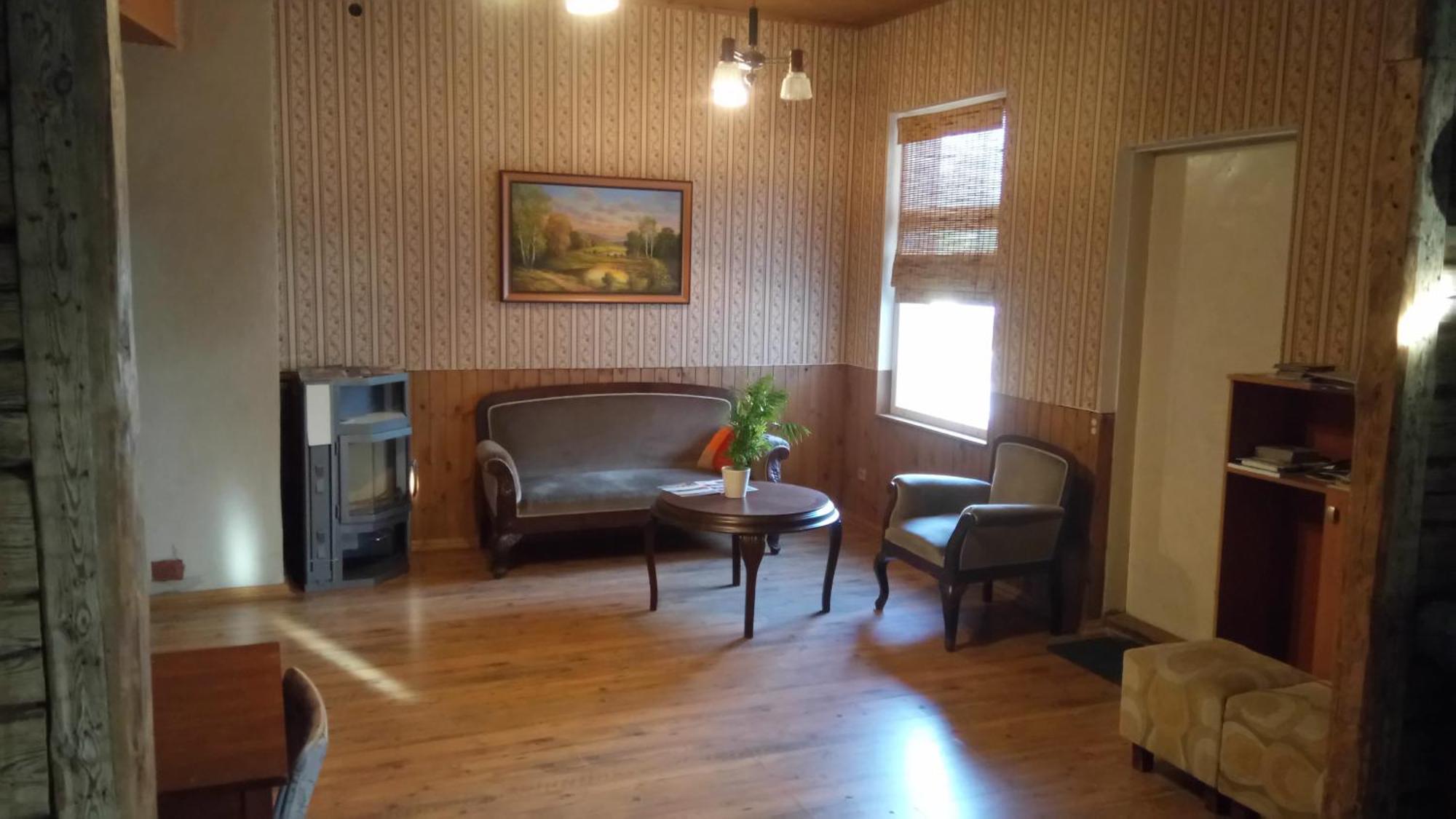 Vana Postimaja Accommodation Suure-Jaani Exteriér fotografie
