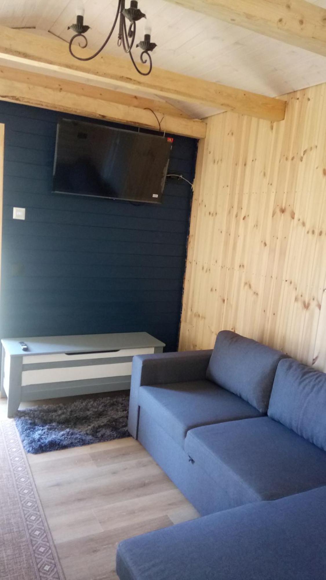 Vana Postimaja Accommodation Suure-Jaani Exteriér fotografie